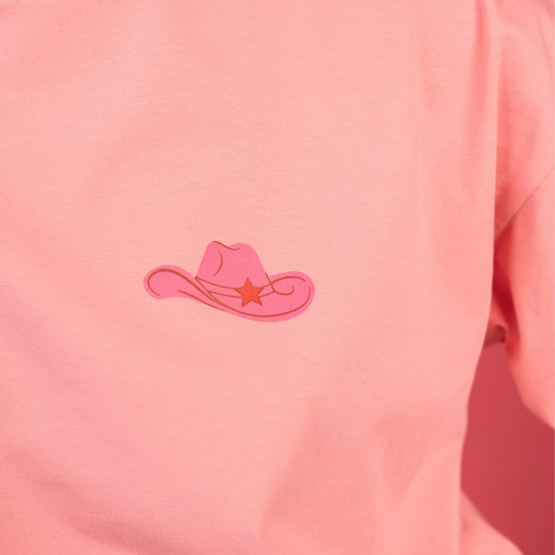 T-shirt Hot Stuff – Naree x Bestie