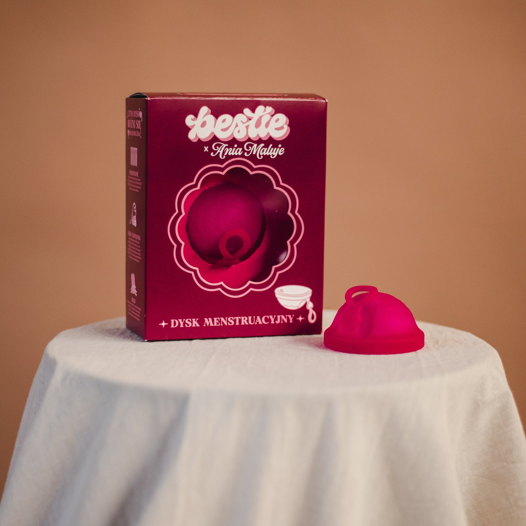 Dysk Menstruacyjny Bestie x Ania Maluje